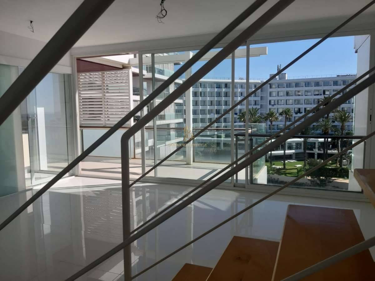 Apartment in Playa D’en Bossa- Ref: 331306