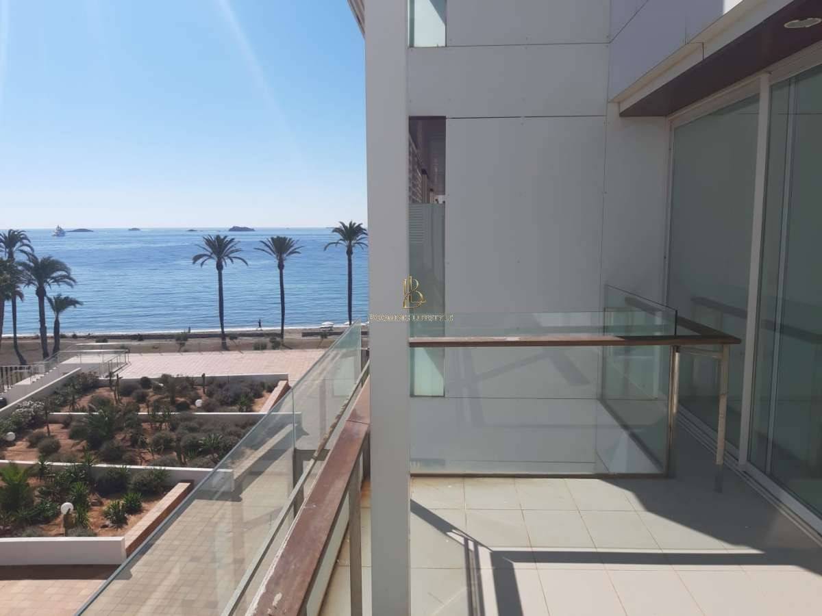 Apartment in Playa D’en Bossa- Ref: 331306
