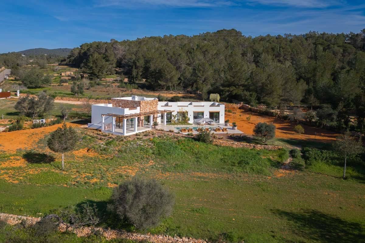 Villa in Santa Gertrudis – Ref: 581737
