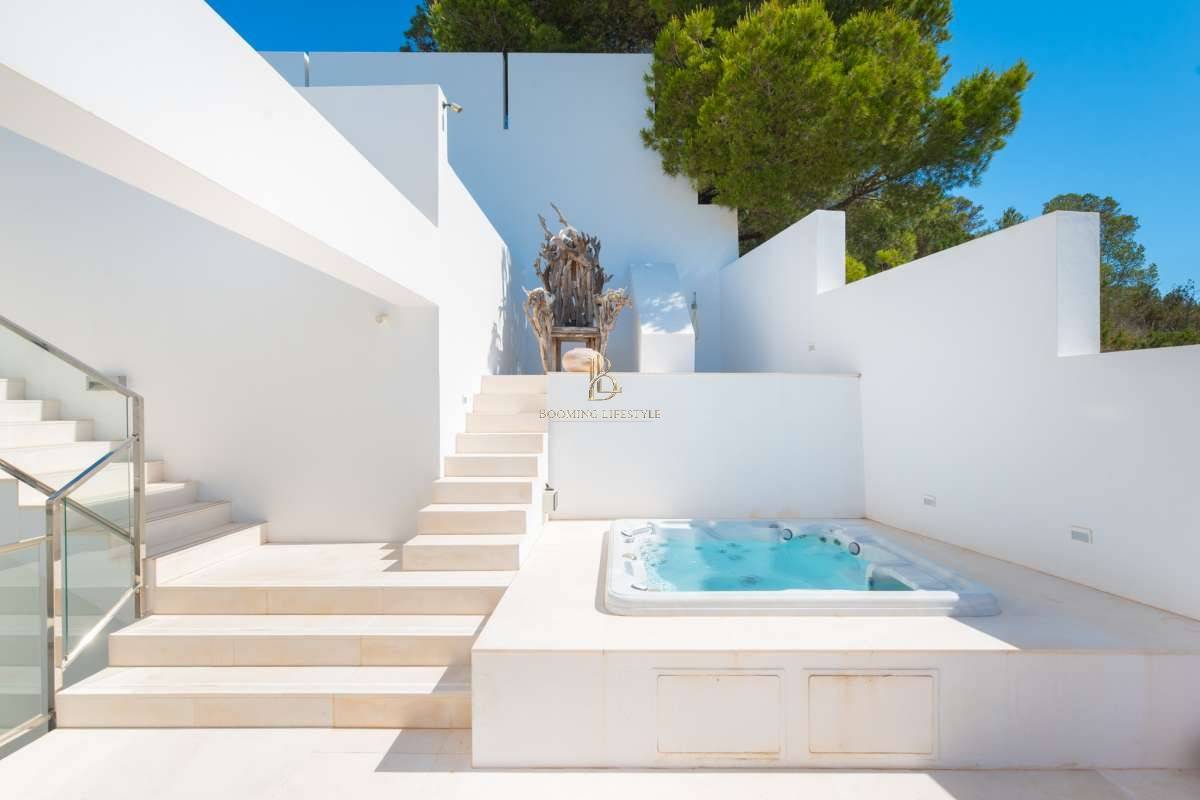 Villa in Cala Carbó – Ref: 685599